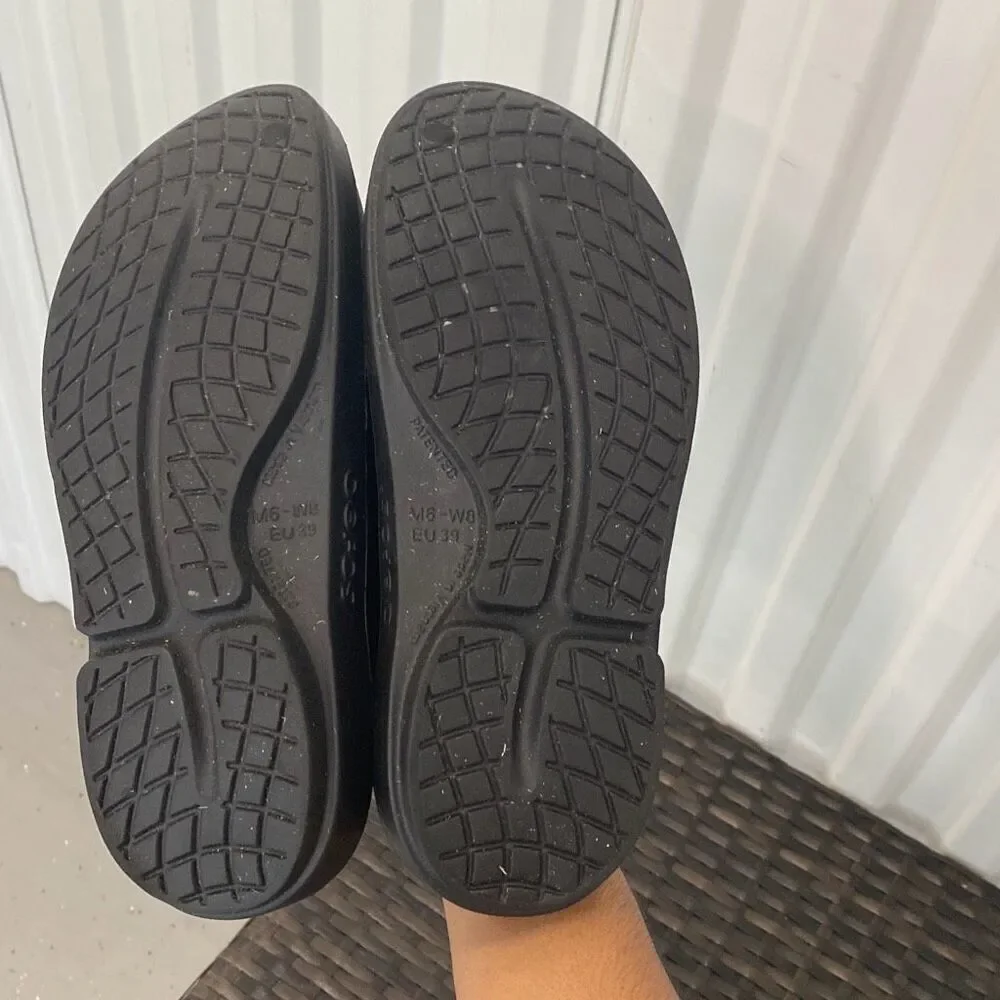 Oofos clogs shoes, women’s size 8